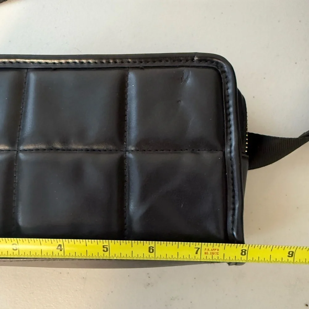 Amanda Uprichard Black Puffy Belt Bag Quilted Chocolate Bar Crossbody-black